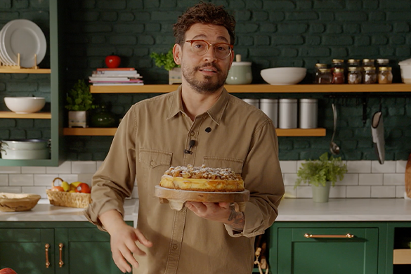 ŞEF DANİLO ZANNA'DAN ELMALI CRUMBLE CHEESECAKE