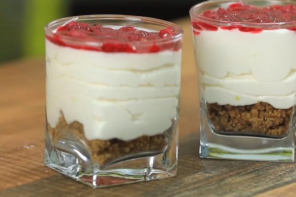 ŞEF DANİLO ZANNA’DAN PINAR LABNELİ KUPTA CRUMBLE CHEESECAKE