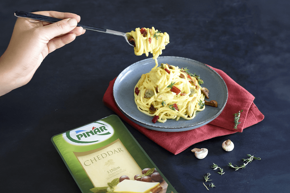 PINAR CHEDDAR PEYNİRLİ SPAGETTİ