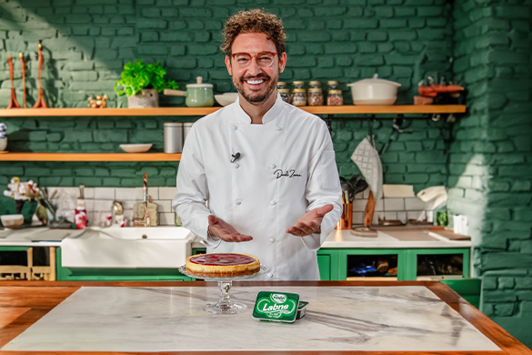 ŞEF DANİLO ZANNA’DAN VİŞNELİ CHEESECAKE
