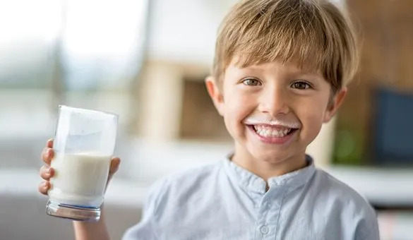 ÇOCUKLAR SÜTLE BÜYÜR!